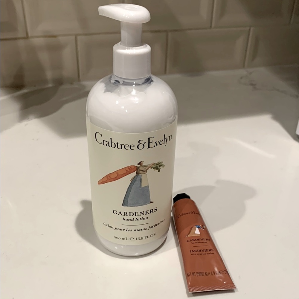 NEW Crabtree & Evelyn Hand Cream and Hand Lotion Set